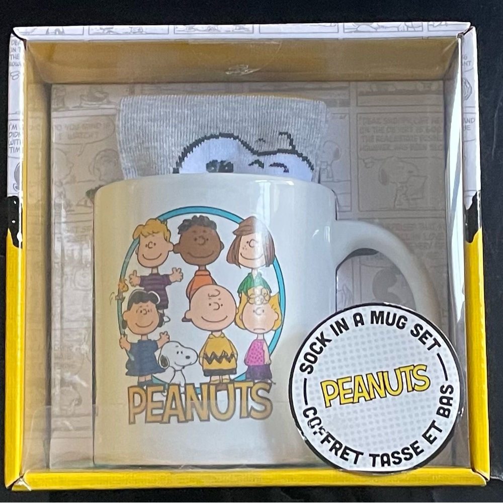 PEANUTS - Sock in a Mug Set